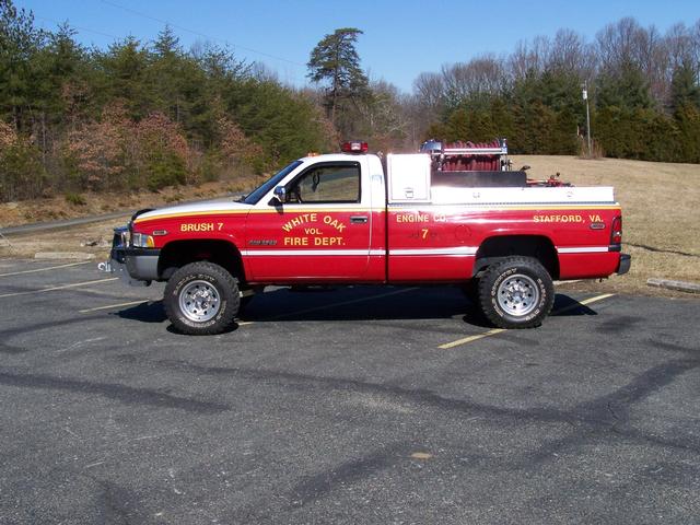 1997 Dodge 2500,
500gpm Fire Pump,
225 gallon water tank,
300 ft Forestry Hose,
200 ft Booster Reel,